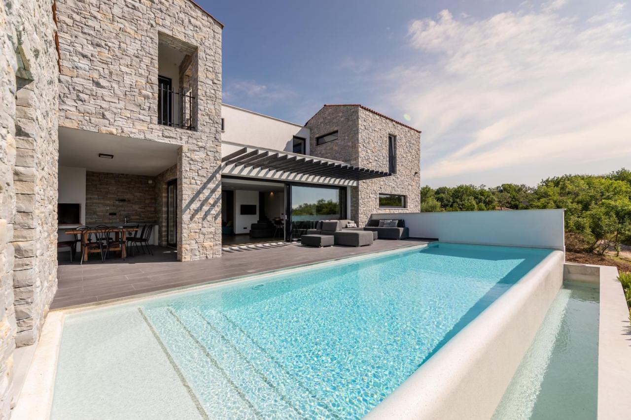 Vila Ca Veia Vrbnik Exteriér fotografie